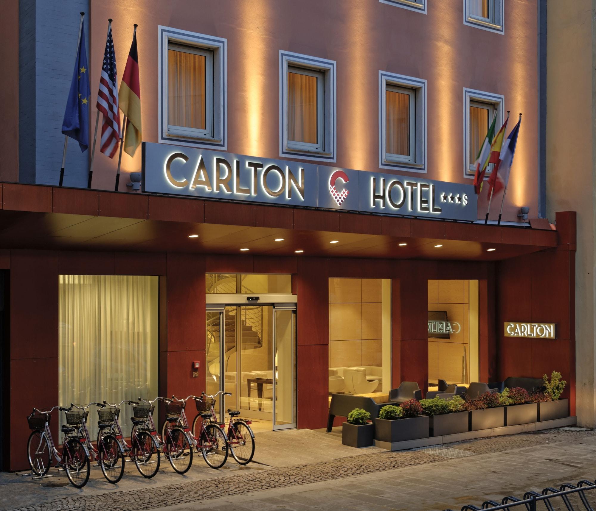 Hotel Carlton แฟร์รารา ภายนอก รูปภาพ